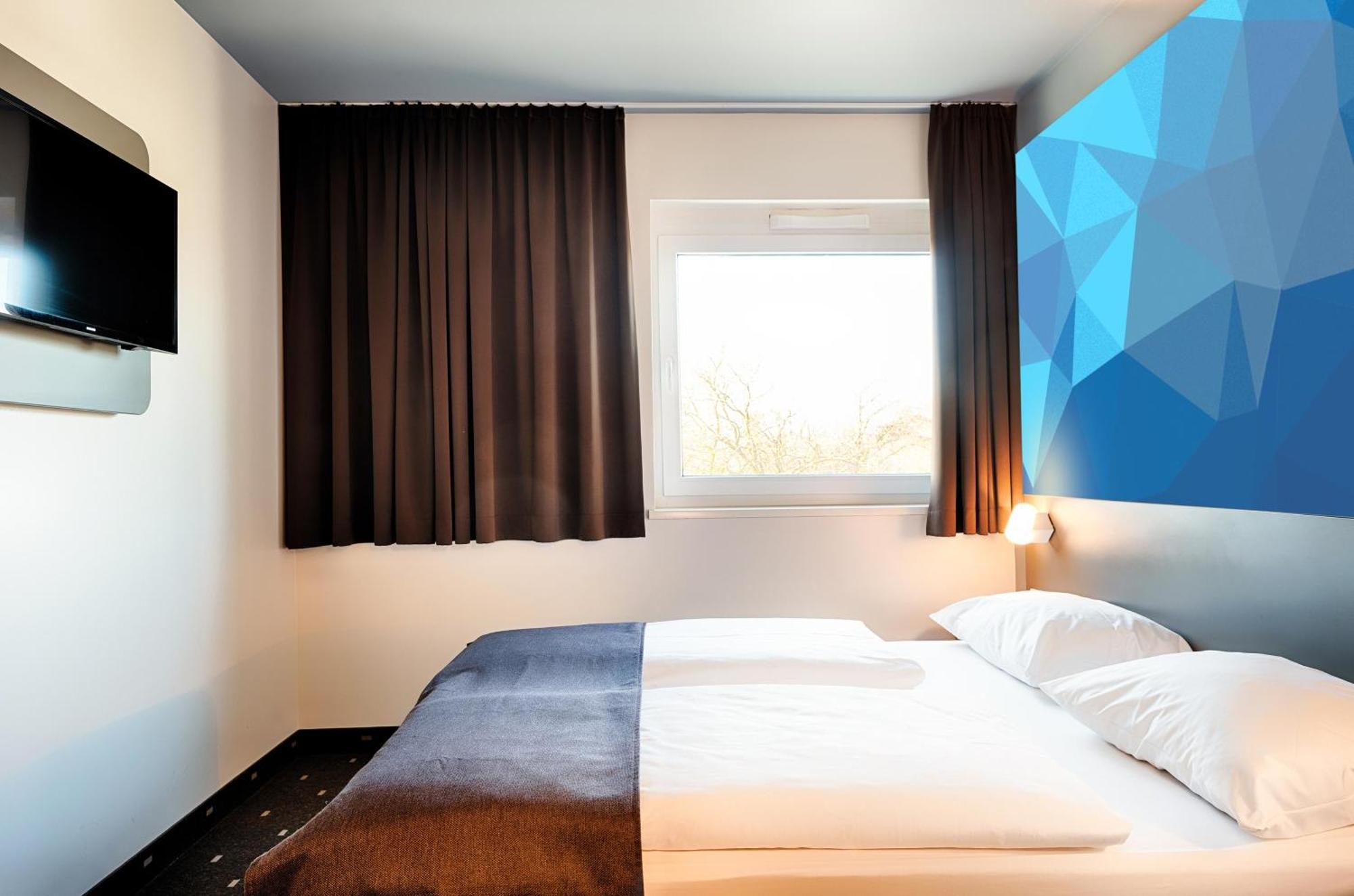 B&B Hotel Wolfsburg-Weyhausen Buitenkant foto